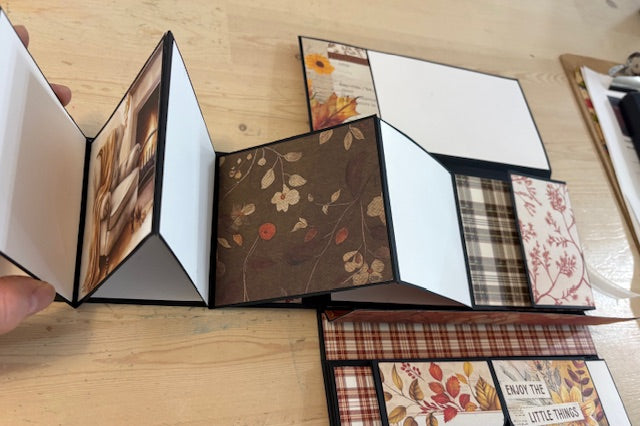 TSC, Virtual Kit: Autumn 4 1/4"x 8 1/2" Folio Class